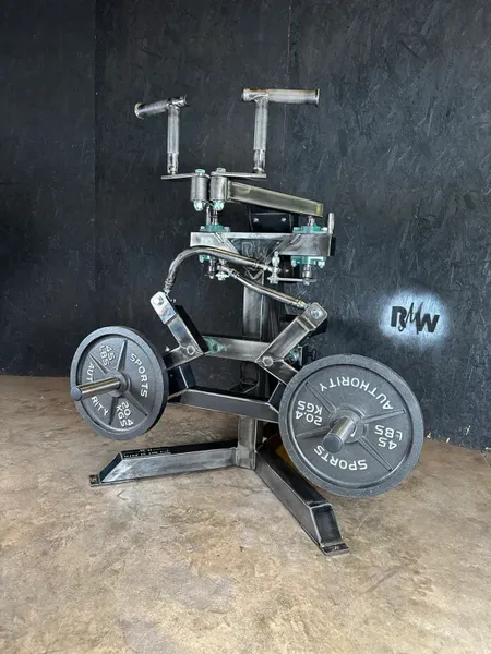 Delt-O-Max