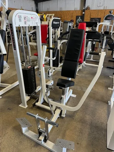 Paramount Chest Press PL 2600