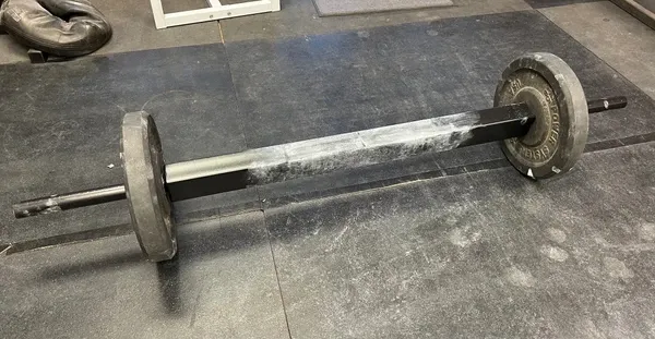 Saxon Bar - Armlifting USA