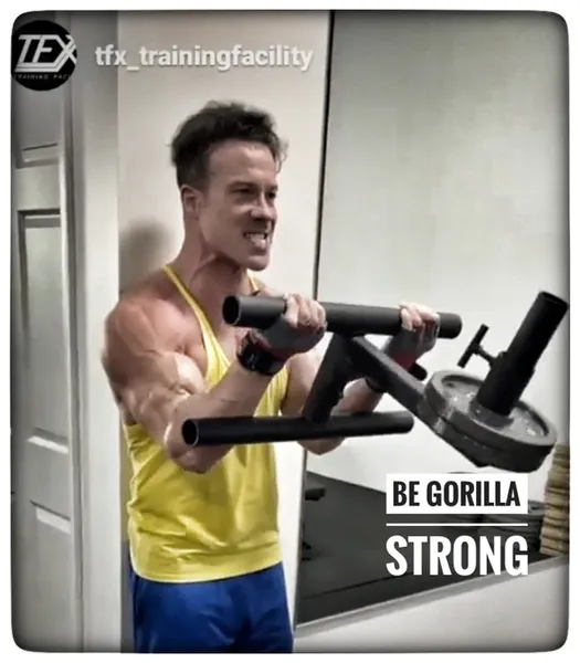 Rhino Lever Curl Bar